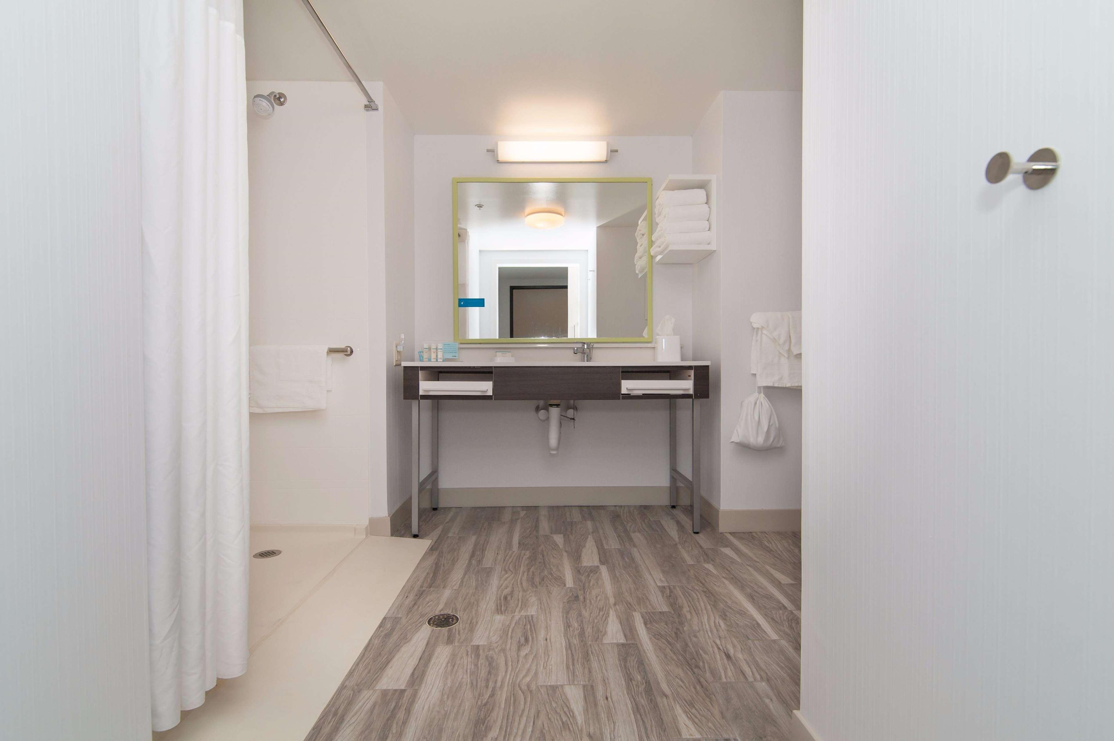 Hampton Inn Norwich Extérieur photo