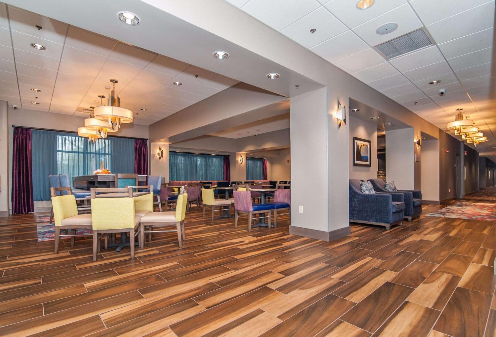 Hampton Inn Norwich Extérieur photo