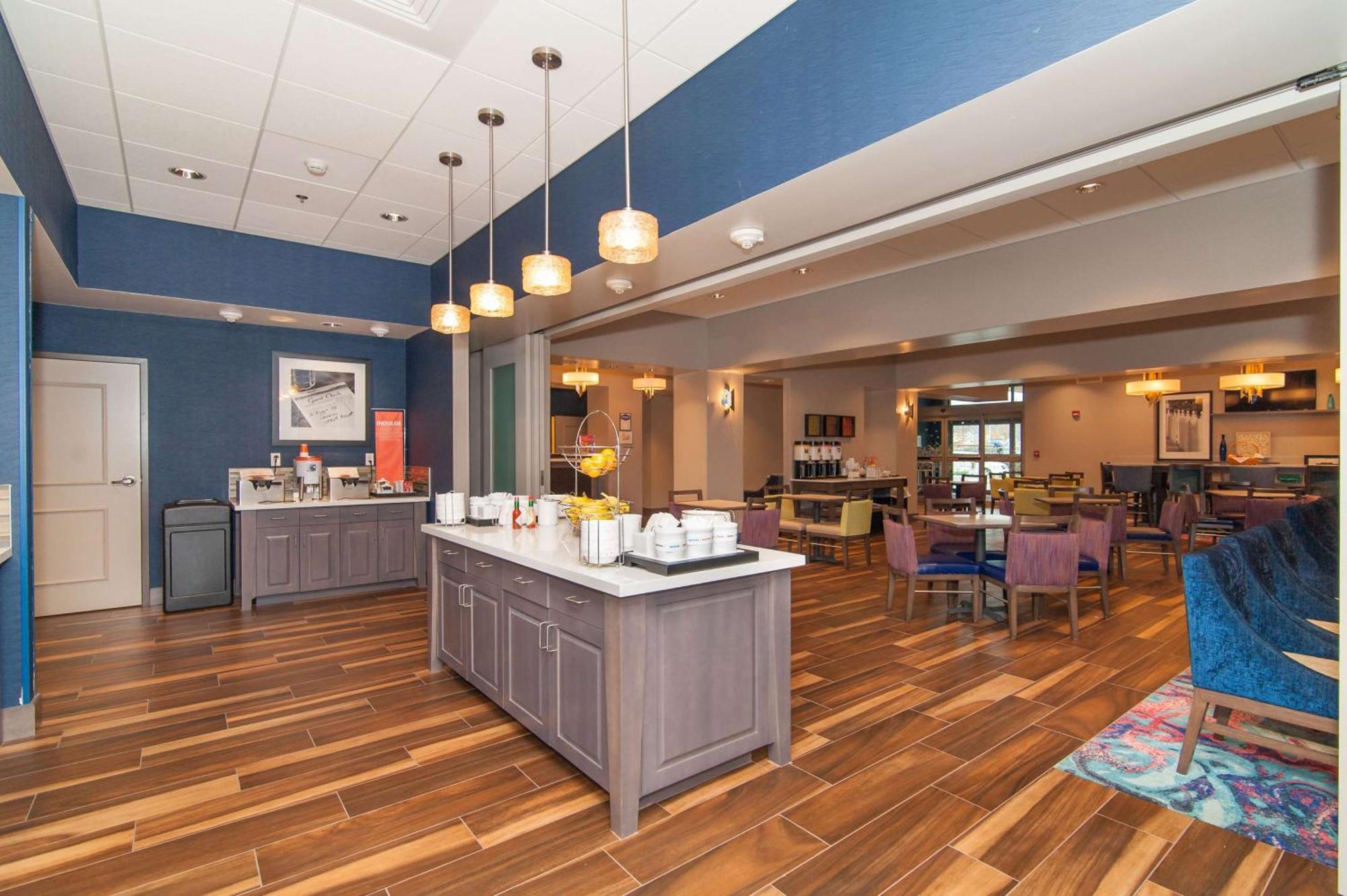 Hampton Inn Norwich Extérieur photo